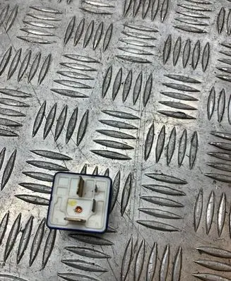 Audi A4 S4 B5 8D Other relay C921S60V0