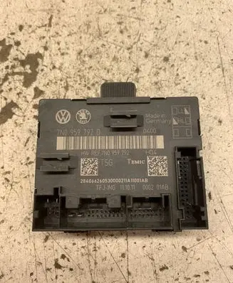 Skoda Yeti (5L) Door control unit/module 7N0959792 7N0959792D