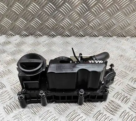 Volvo XC40 Breather/breather pipe/hose 31669834
