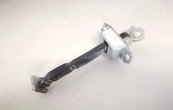 Toyota Urban Cruiser (XP110) Rear door check strap stopper