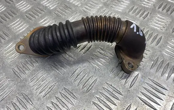 Renault Trafic III (X82) EGR valve line/pipe/hose 147252403R