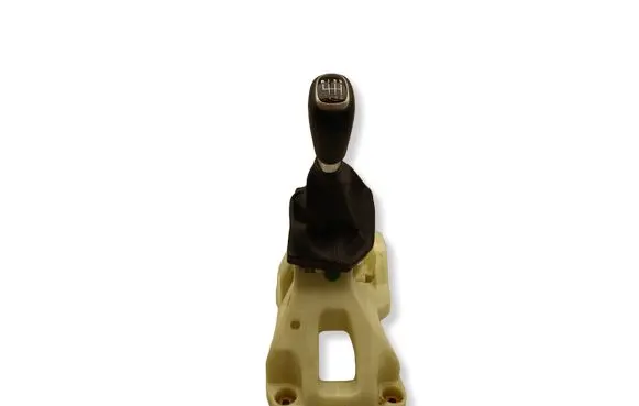 KIA Sportage Gear lever shifter trim leather/knob D71K