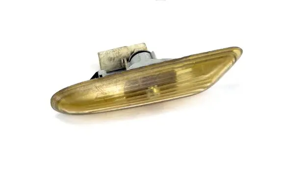 BMW 1 E82 E88 Front fender indicator light 63136932997 6313693299709