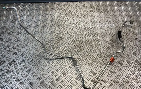 Air conditioning (A/C) pipe/hose