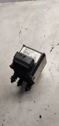 Volkswagen PASSAT B6 ABS Pump 3C0614109C 16431601