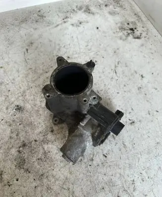Volkswagen Transporter - Caravelle T5 EGR valve 076131301a