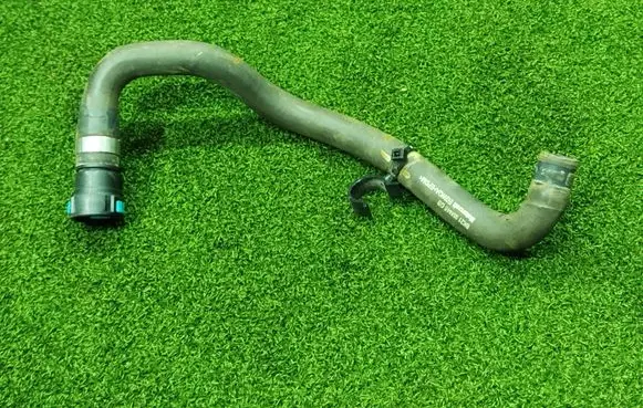 Ford Transit Custom Engine coolant pipe/hose BK219M445GB BK219M445