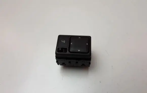 Nissan Navara Wing mirror switch 071225