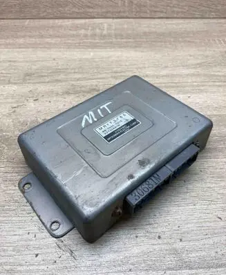 Mitsubishi Galant ABS control unit/module MR173765 X2T30681M