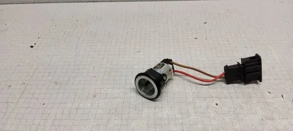 Volkswagen PASSAT B6 12 V Socket (rear) 1J0972752 3C0919299