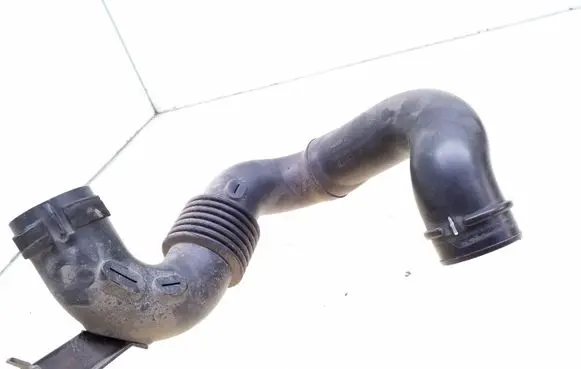 Renault Master III Air intake hose/pipe 165554107R