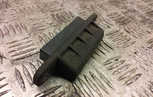 Toyota Prius (XW30) Tailgate trunk handle 