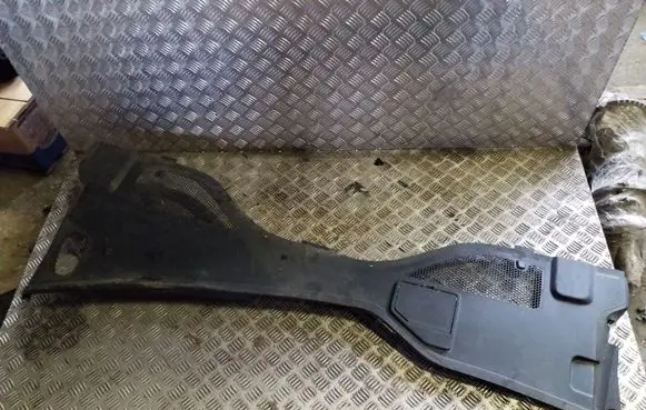 Audi A6 C7 Wiper trim 4G8819447
