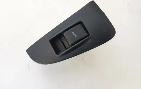 Toyota Avensis T250 Electric window control switch 7427105020 8657