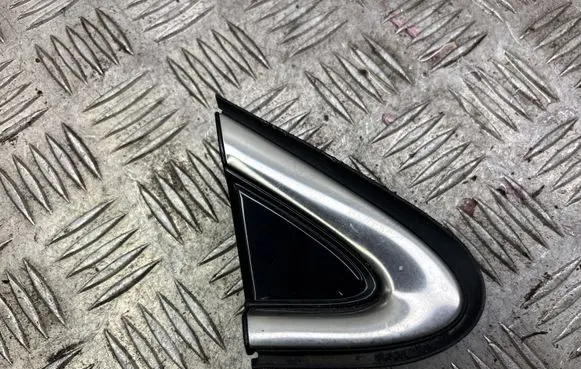 Lexus RX 450H Fender end trim 6011748030