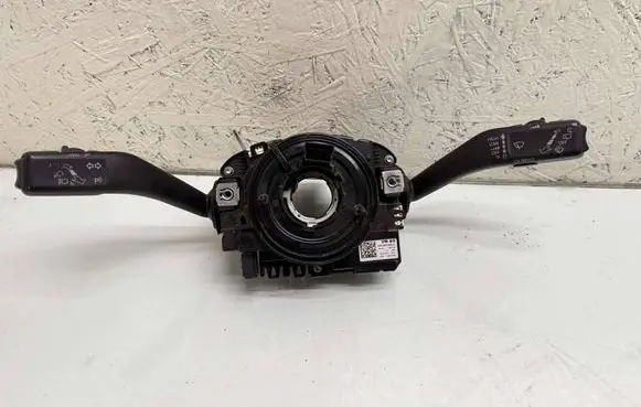 Wiper turn signal indicator stalk/switch