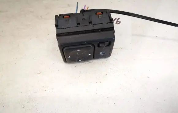 Nissan Murano Z50 Wing mirror switch