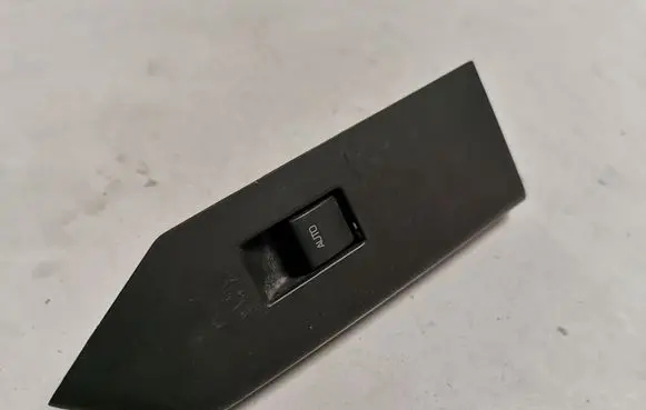 Ford Mustang V Electric window control switch DR3314A563AAW