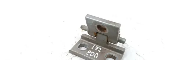 Volvo XC70 Front door lower hinge 