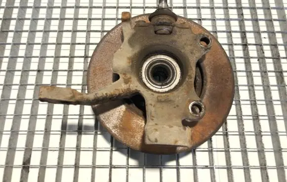 Volkswagen Transporter - Caravelle T4 Front wheel hub spindle knuckle