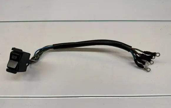 Mercedes-Benz 380 560SEC C126 Other relay 1268201710