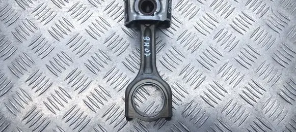 Peugeot Expert Piston with connecting rod
