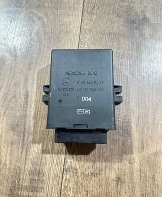 Mercedes-Benz E W211 Air suspension control unit module (rear) A2115450432 410213006001