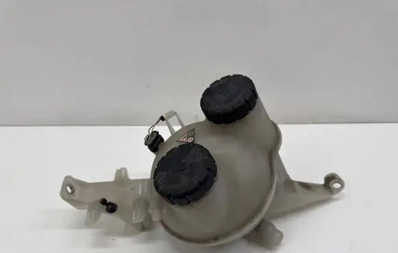 Mercedes-Benz EQA Coolant expansion tank/reservoir A2435004100