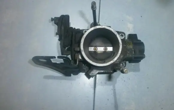 Ford Mondeo MK I Throttle valve 938fsb