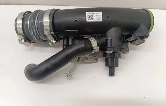 Mercedes-Benz GLC C254 Air intake hose/pipe A2540984100