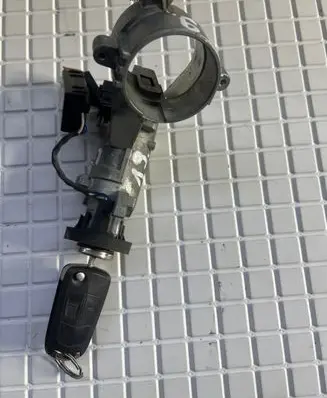 Opel Insignia A Ignition lock 313169