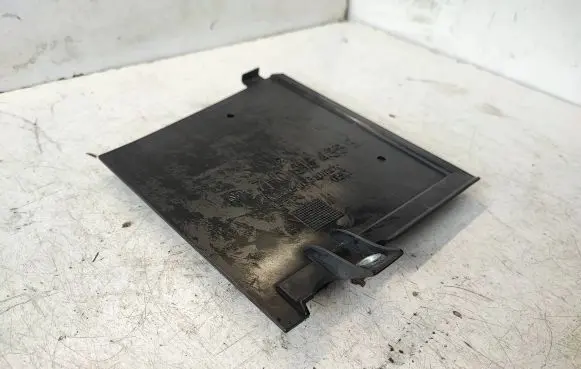Volkswagen Transporter - Caravelle T5 Battery tray heat shield 7H0915438A