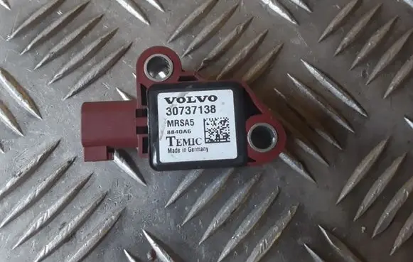 Volvo S40 Airbag deployment crash/impact sensor 30737138 MRSA58840A6