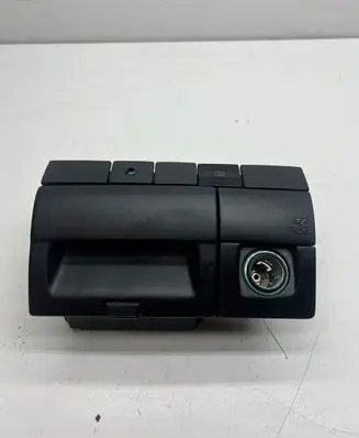 Volkswagen Golf III Other interior part 1H0972905