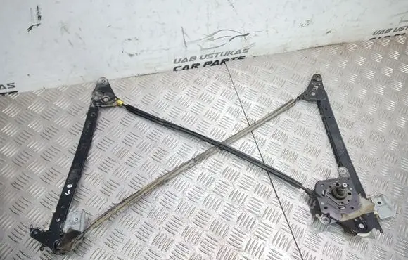 Rear door manual window regulator