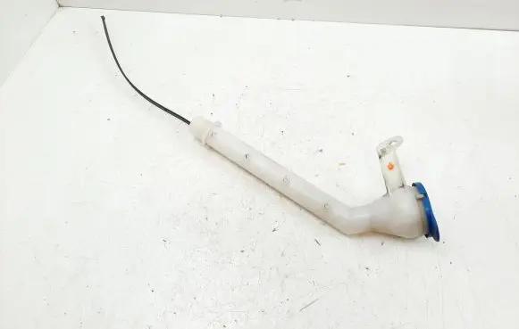 Nissan Qashqai+2 Window washer liquid tank fill tube 001011 011008