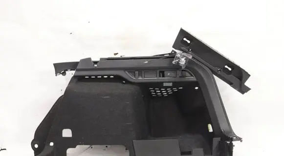 Skoda Octavia Mk4 Other trunk/boot trim element 5783386