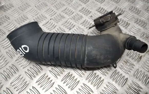 Audi A4 S4 B6 8E 8H Intercooler hose/pipe 8E0129615A