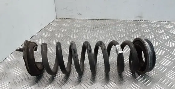 BMW 4 F32 F33 Rear coil spring 6764419