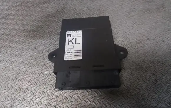 Opel Vectra C Door control unit/module 9227560
