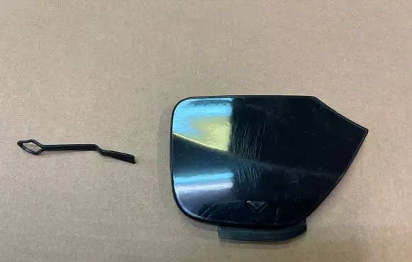 Rear bumper row hook cap/cover