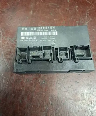 Volkswagen Touran I Comfort/convenience module 1K0959433C 05450800 5DK00858315