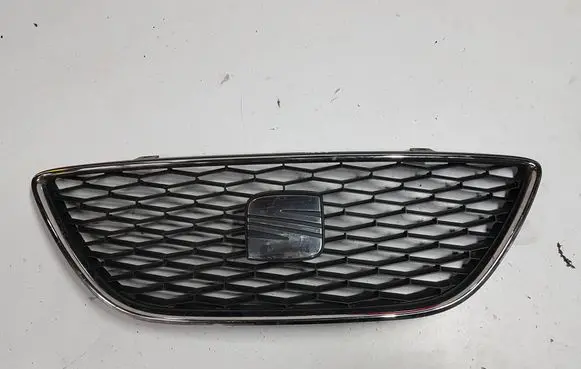 Seat Exeo (3R) Front grill 3R0853654AIAUTOPI 3R0853654A