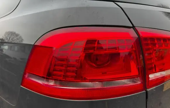 Volkswagen PASSAT B7 Rear/tail lights