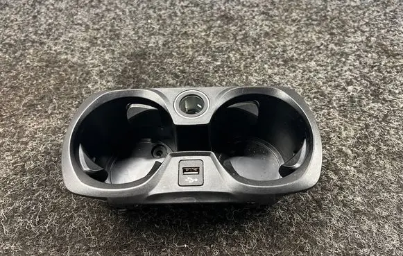 BMW 3 G20 G21 Cup holder 6809803