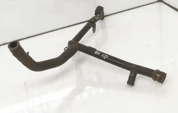 Skoda Octavia Mk2 (1Z) Engine coolant pipe/hose 038121065CS