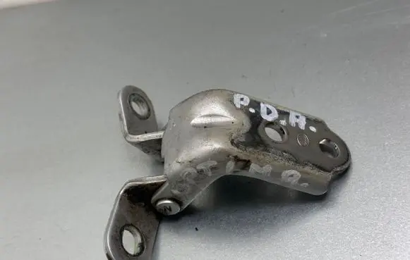 KIA Optima Front door lower hinge 793103K000