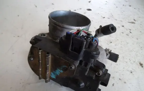 Mitsubishi Outlander Throttle valve EAC60