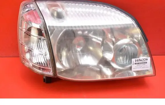 Nissan X-Trail T30 Headlight/headlamp 