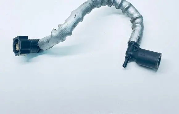Volkswagen Touareg II Vacuum line/pipe/hose 7P6611931AB